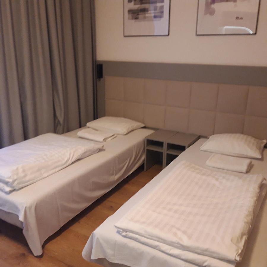 Yaroslav Apartments Warszawa Eksteriør bilde